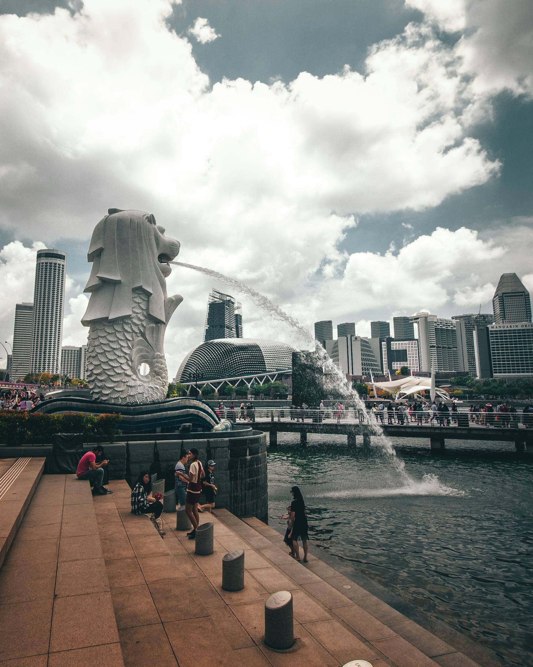 现代都市生活的探索与发现，红尘都市最新章节列表